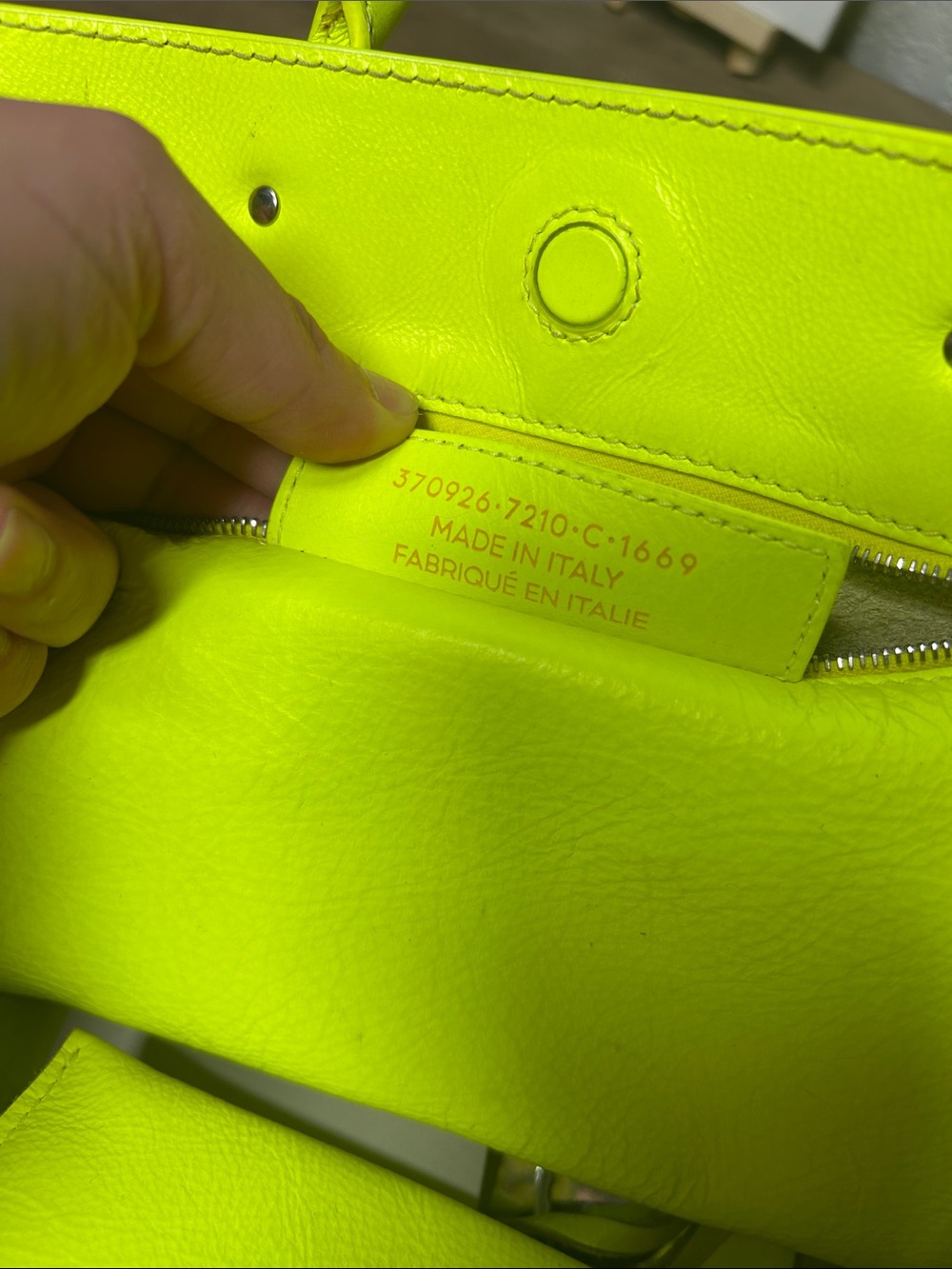 Balenciaga Neon Yellow Leather Tote Bag - Picture 2 of 11